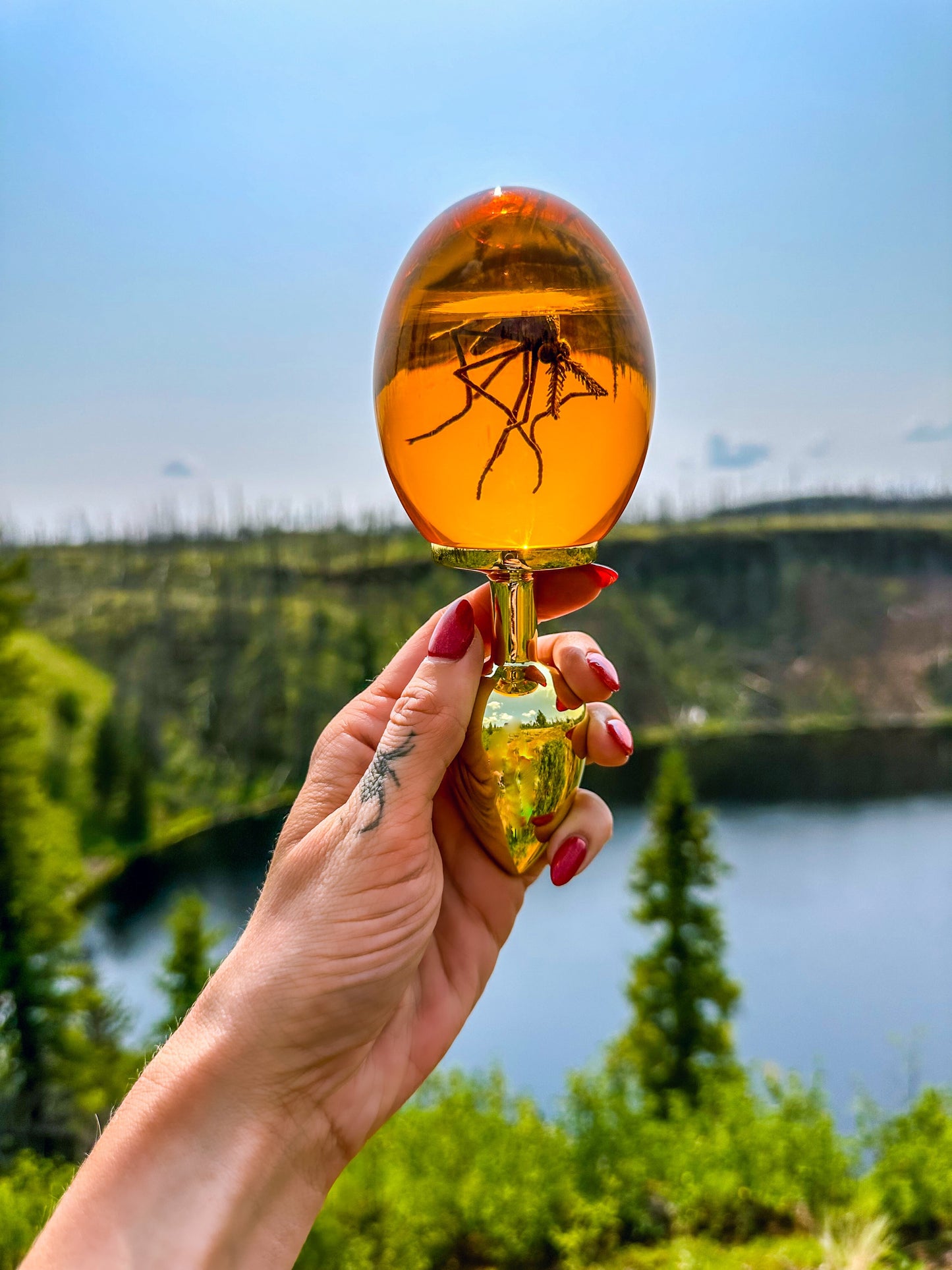 Amber Dreams – Jurassic-Inspired Gold Butt Plug