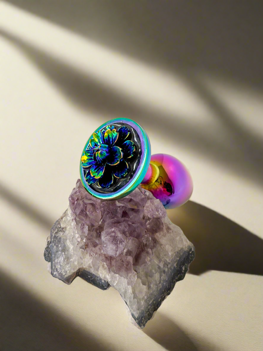 Black Lotus Iridescent Rainbow Butt Plug – Dark Spring Awakens