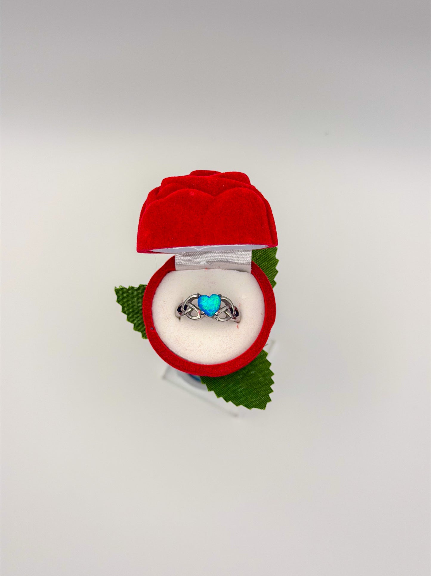 Rose Proposal Butt Plug 🌹 The Perfect Promise Ring & Engagement Surprise
